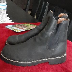 modern fiction irony chelsea boot